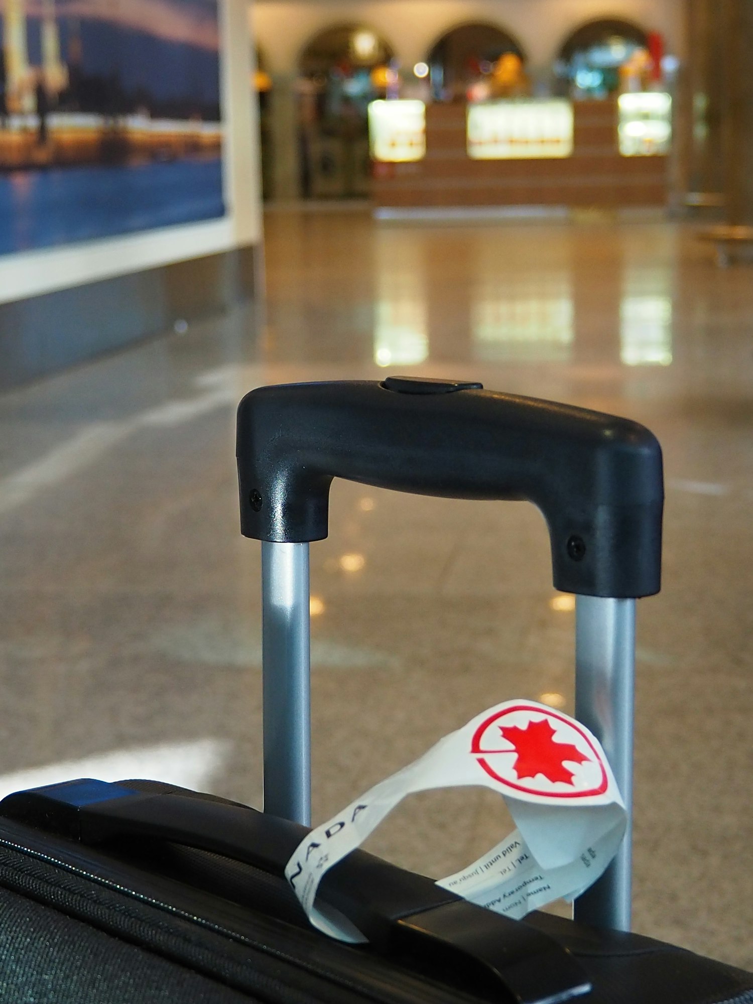 Suitcase arrived from Canada in European airport